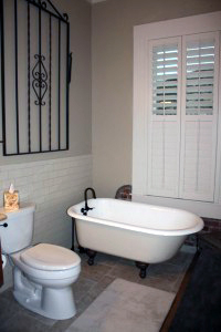 Claw-Foot Tub Claw-Foot Tub